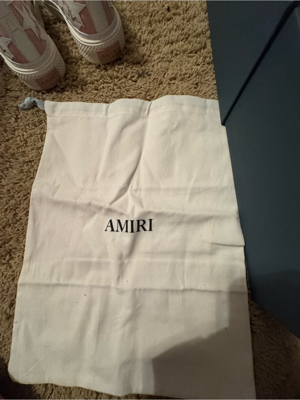 AMIRI Pink and White Star-Embellished Low Top Sneakers - Picture 9 of 11